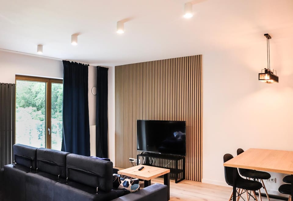 TV and multimedia, Seating area