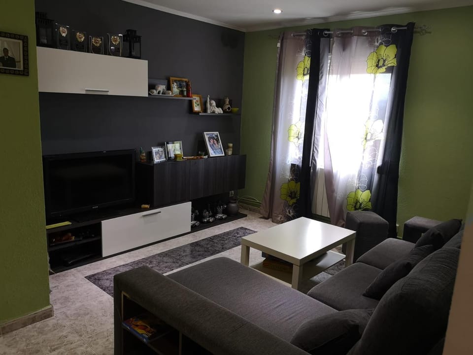 Apartamento Duartes en Barbastro vistas al pirineo Apartment in Aragon