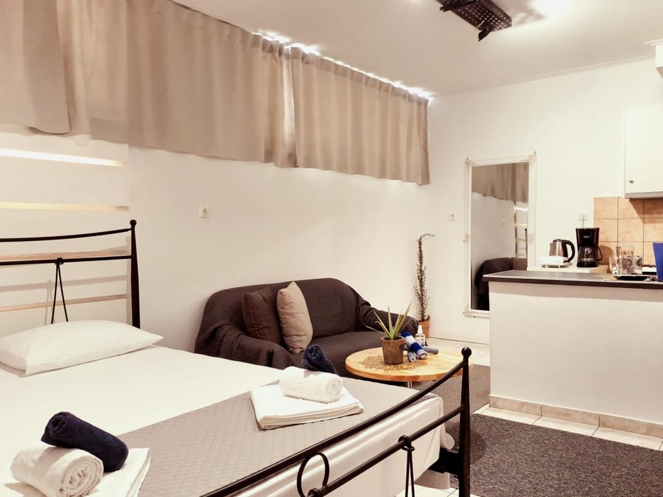 Studio V3st & Parking Apartment in Peloponnese, Western Greece and the Ionian
