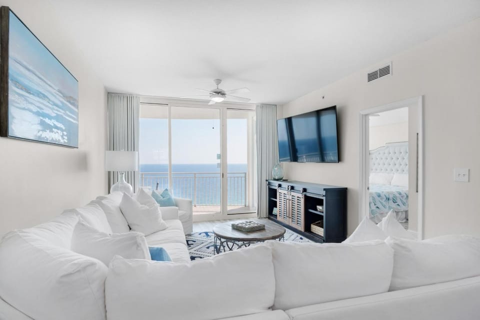 Aqua Resort 2103 House in Panama City Beach