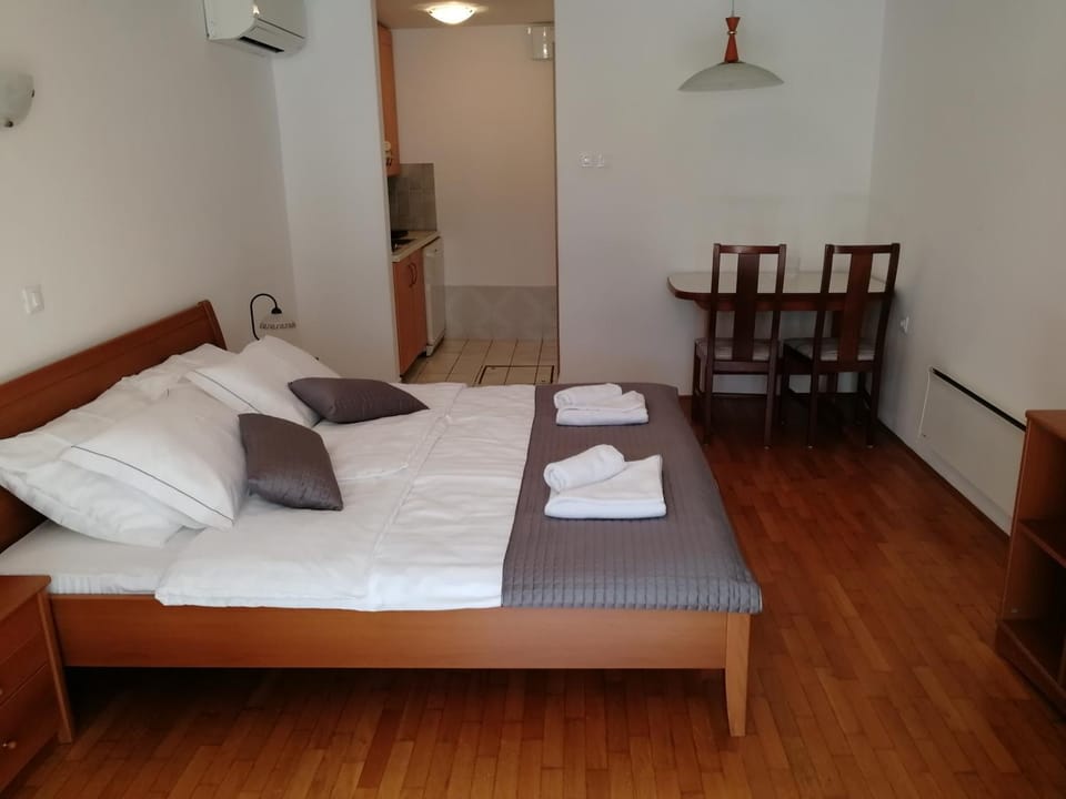 Apartmaji Z Fizine Apartment in Portorož