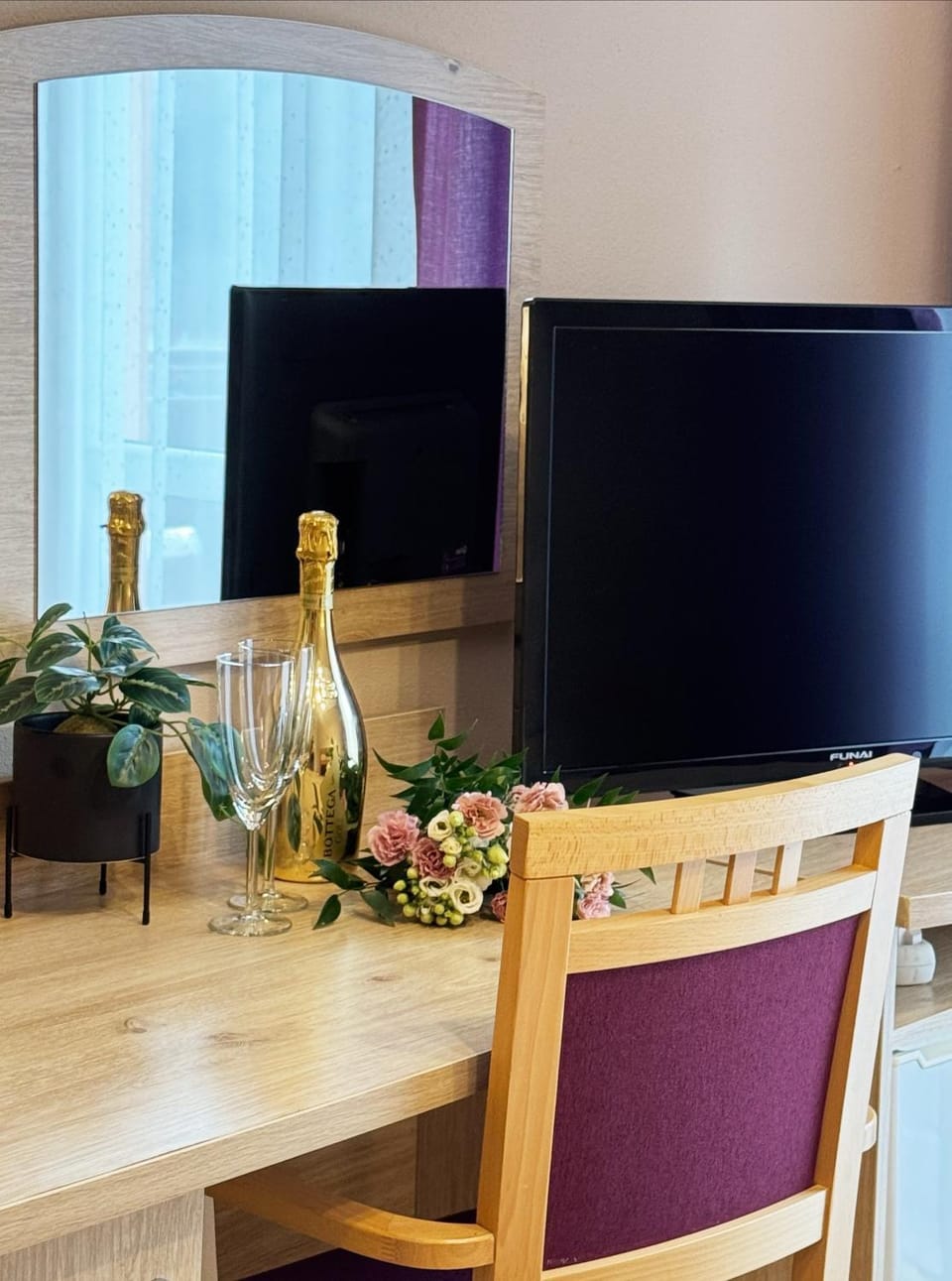 Communal lounge/ TV room, TV and multimedia, Food and drinks, Alcoholic drinks