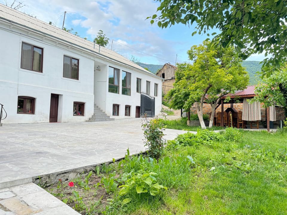 Day, Photo of the whole room, Garden view, Landmark view