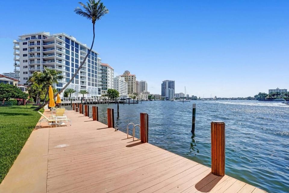 Fort Lauderdale Yacht and Beach Club 103 House in Fort Lauderdale