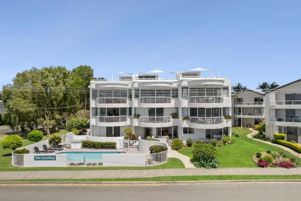 Property building, Pool view, Swimming pool