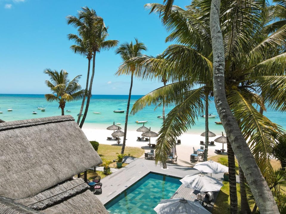 Day, Beach, Pool view, Sea view, Swimming pool, sunbed