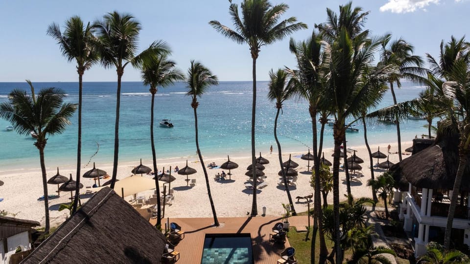 Day, Beach, Sea view, sunbed