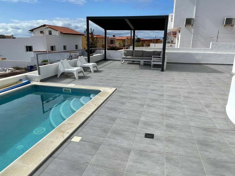 Patio, Swimming pool