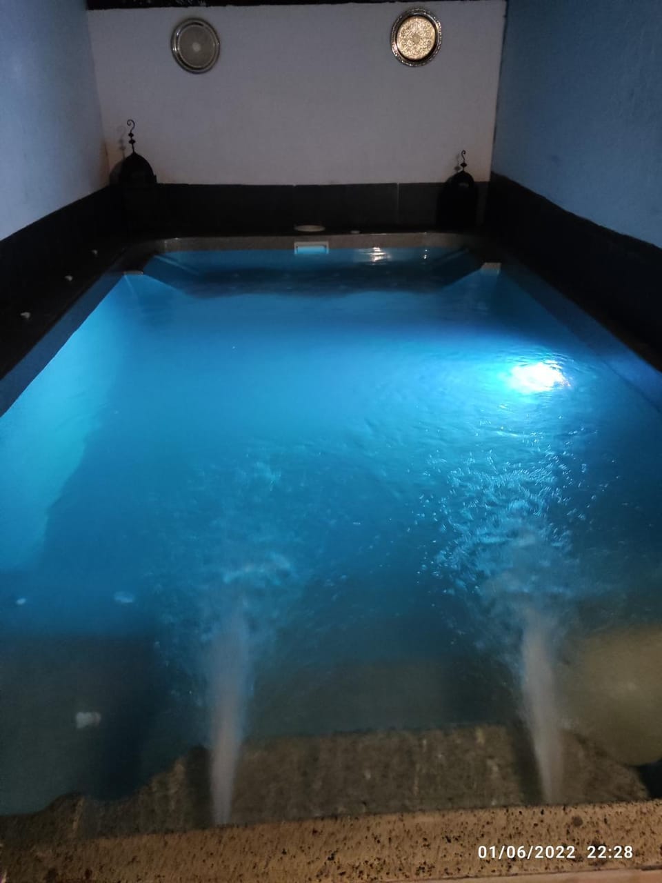 Swimming pool