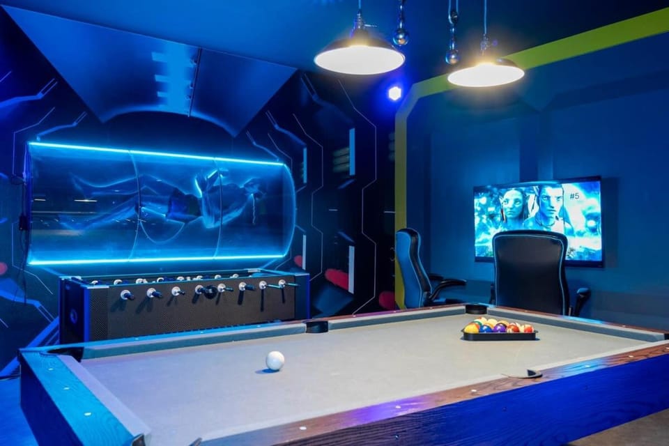 9012 FlowRider Surf Clubhouse Magical Home with game room inside House in Four Corners