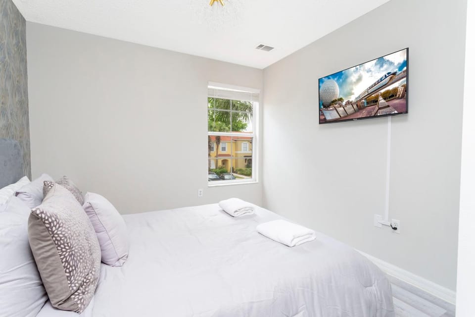8553 Stunning house close to Animal Kingdom House in Four Corners