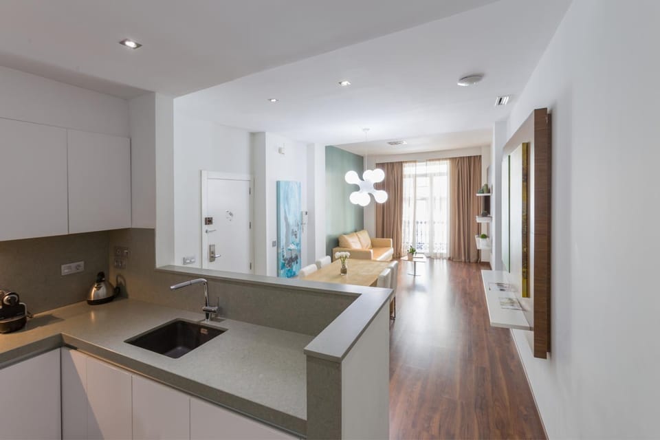 Balcony/Terrace, Kitchen or kitchenette, Living room, Dining area