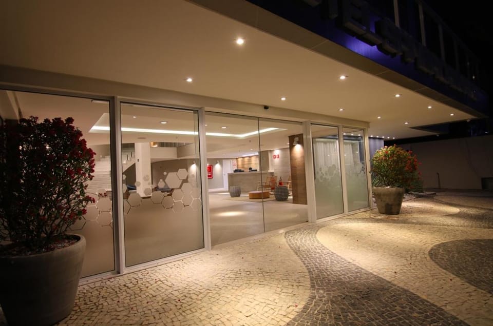 Facade/entrance, acessibility