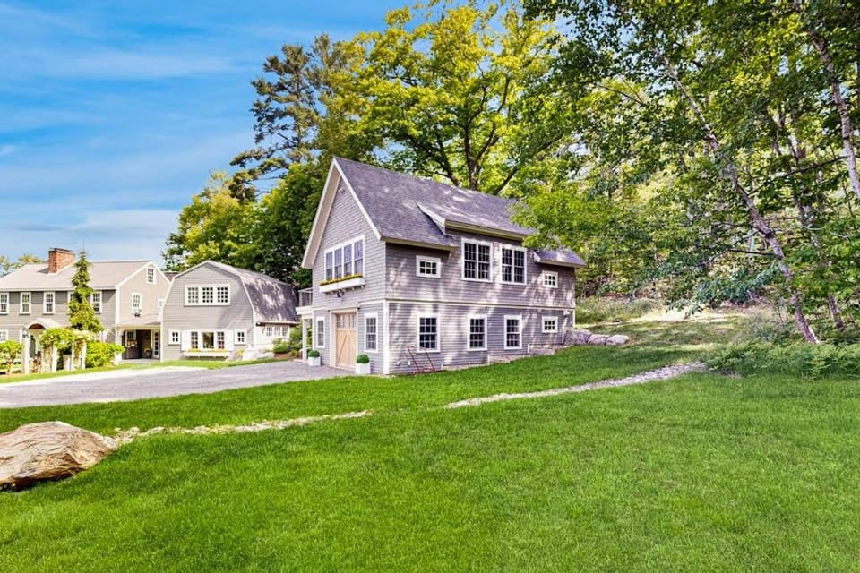 Property building, Day, Natural landscape, Garden