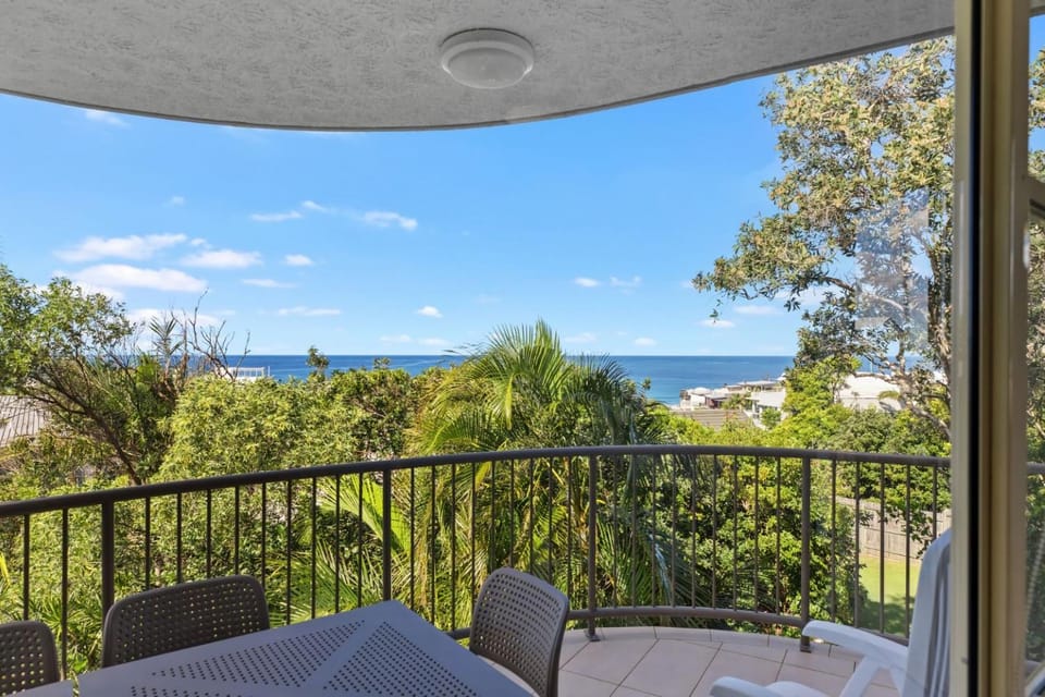 Property building, Balcony/Terrace, Sea view