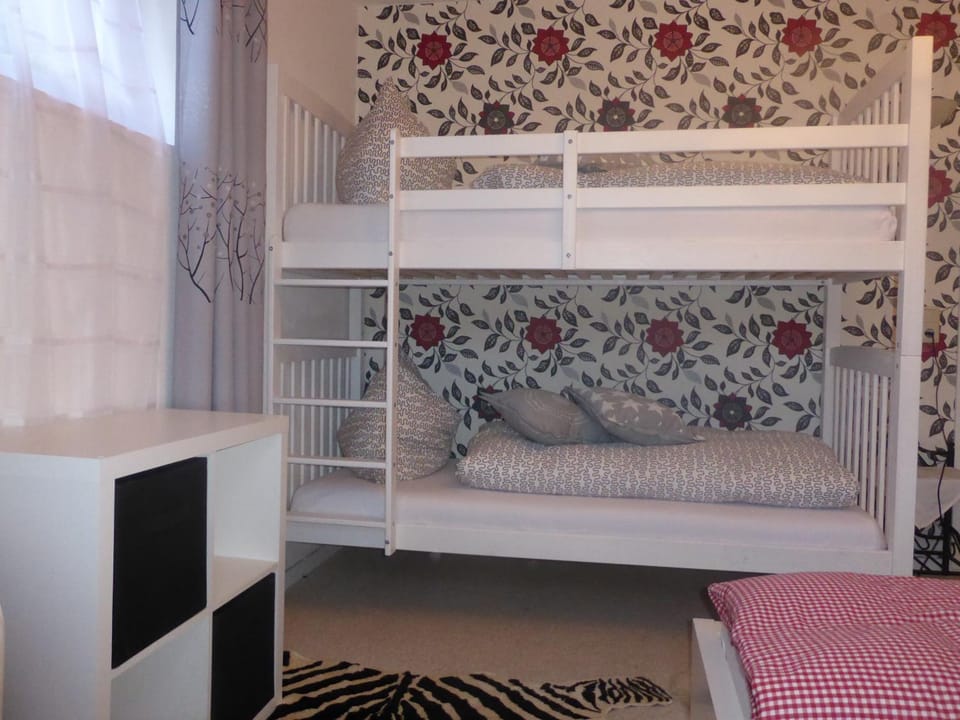 bunk bed