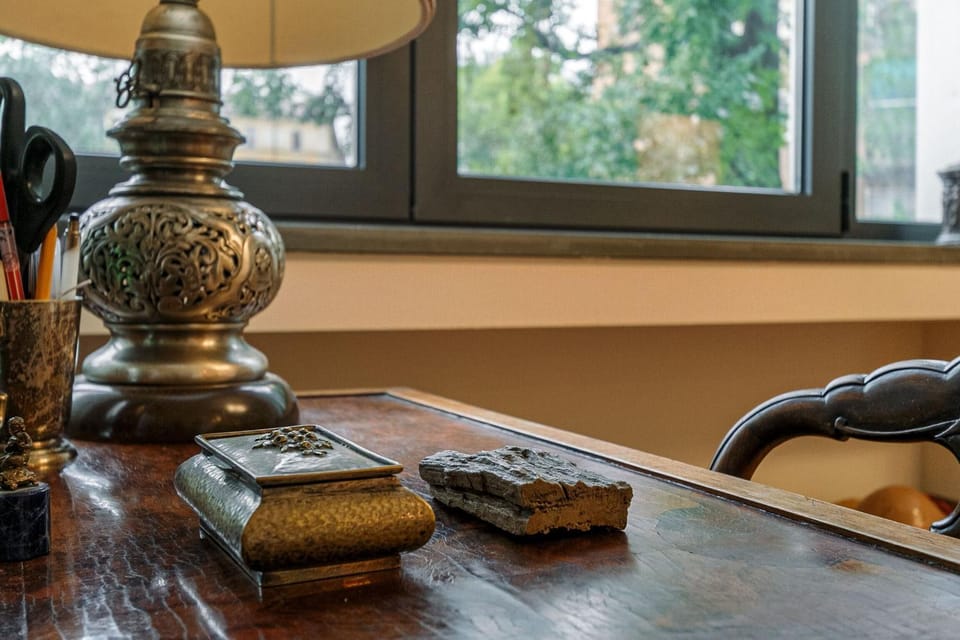 Living room, Decorative detail