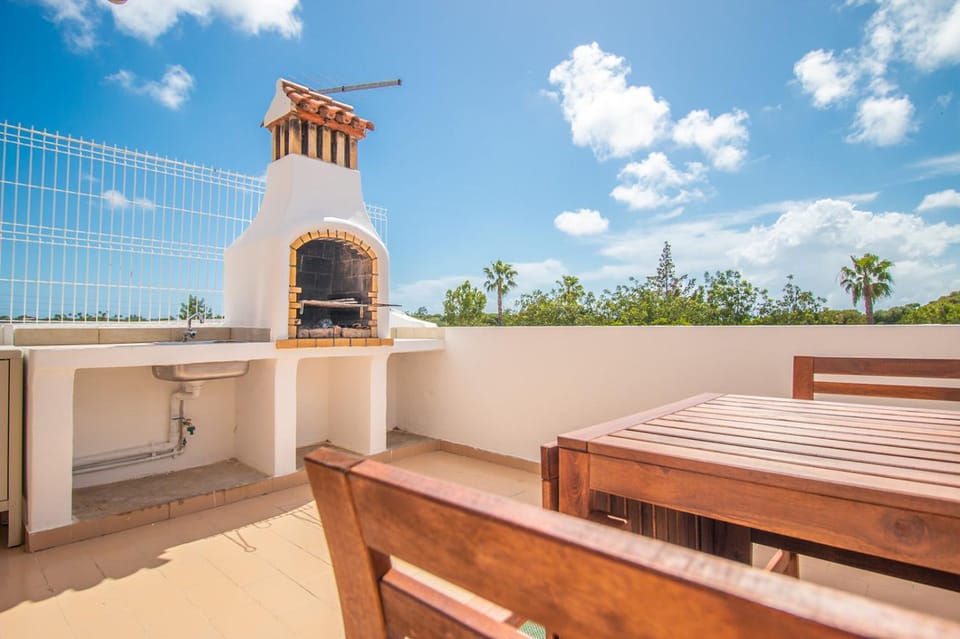 BBQ facilities, Balcony/Terrace
