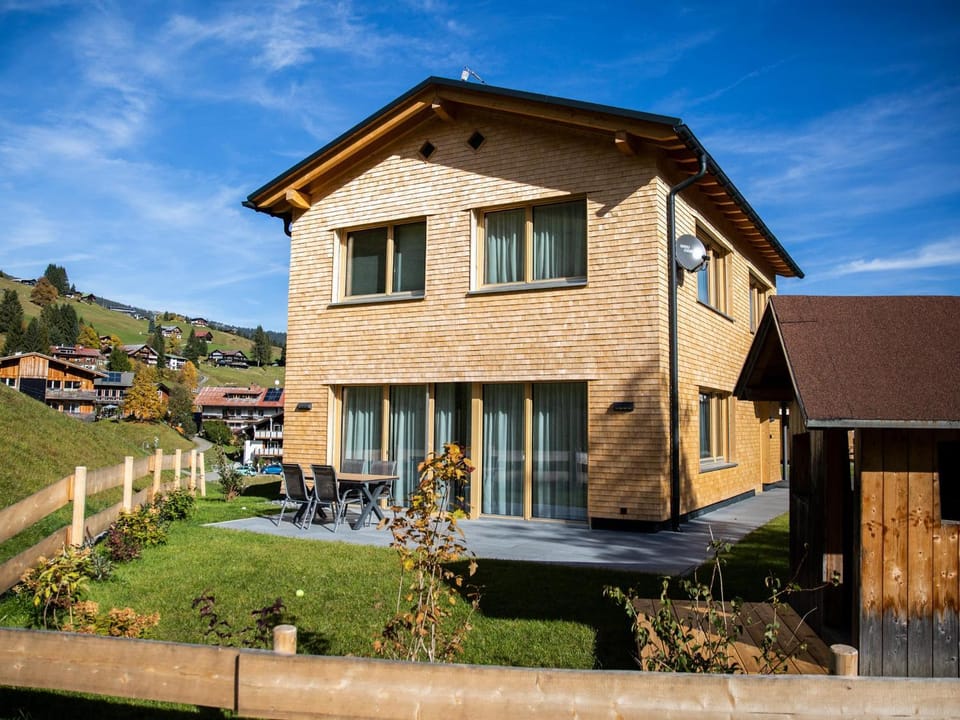 Property building, Garden