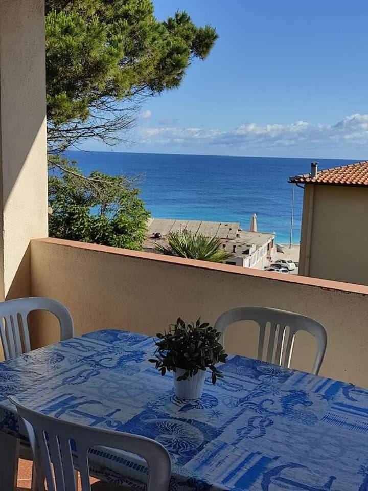 View (from property/room), Balcony/Terrace, Balcony/Terrace, Dining area, Sea view