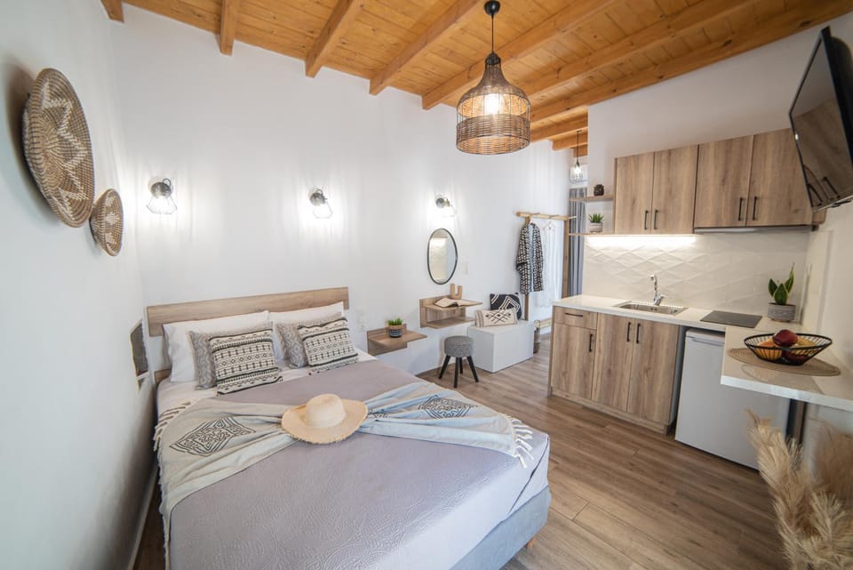 Bed, Photo of the whole room, Bedroom, kitchen