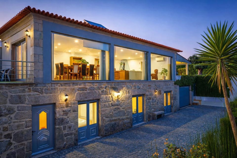 Property building, Off site, Balcony/Terrace, Balcony/Terrace, Parking