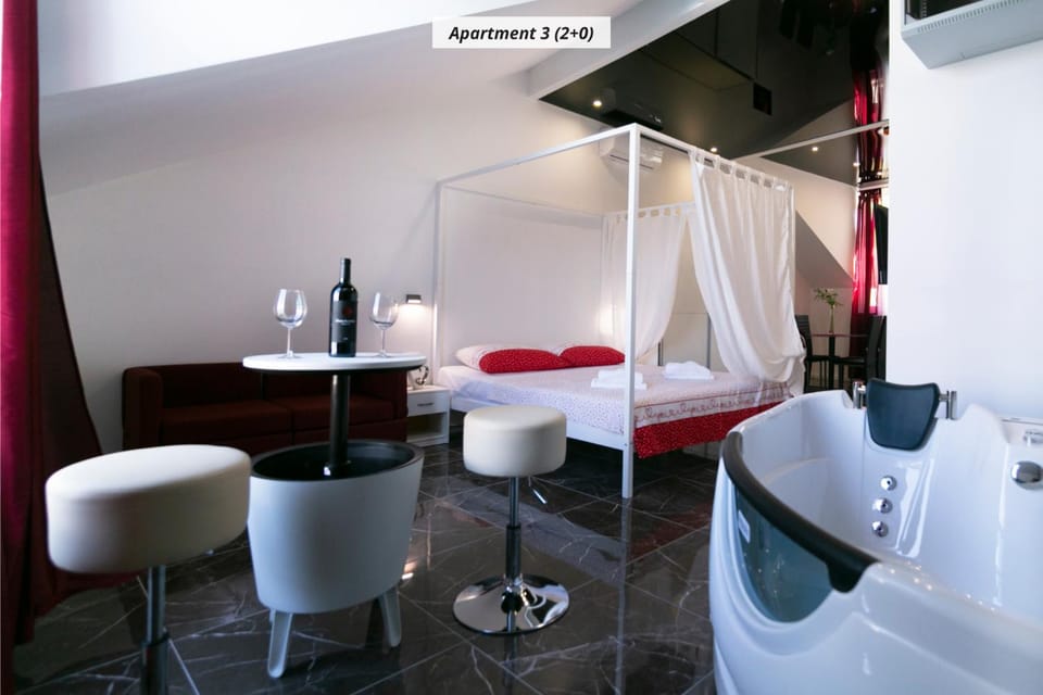 Bed, Bathroom, Living room, Photo of the whole room, Seating area, Bedroom