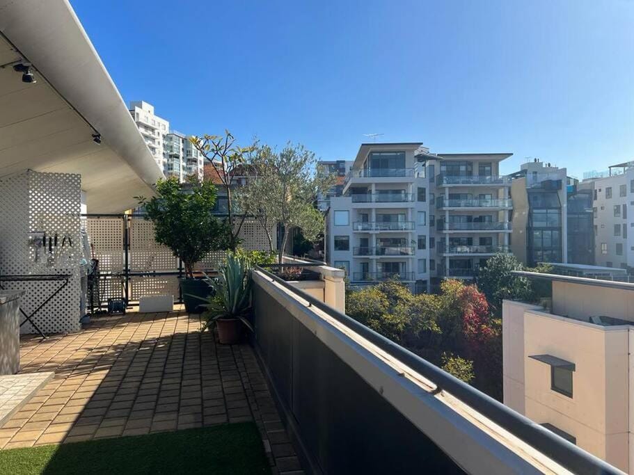STUNNING! 'New York Style' Roof Top 2 Car Apartment Apartment in Perth
