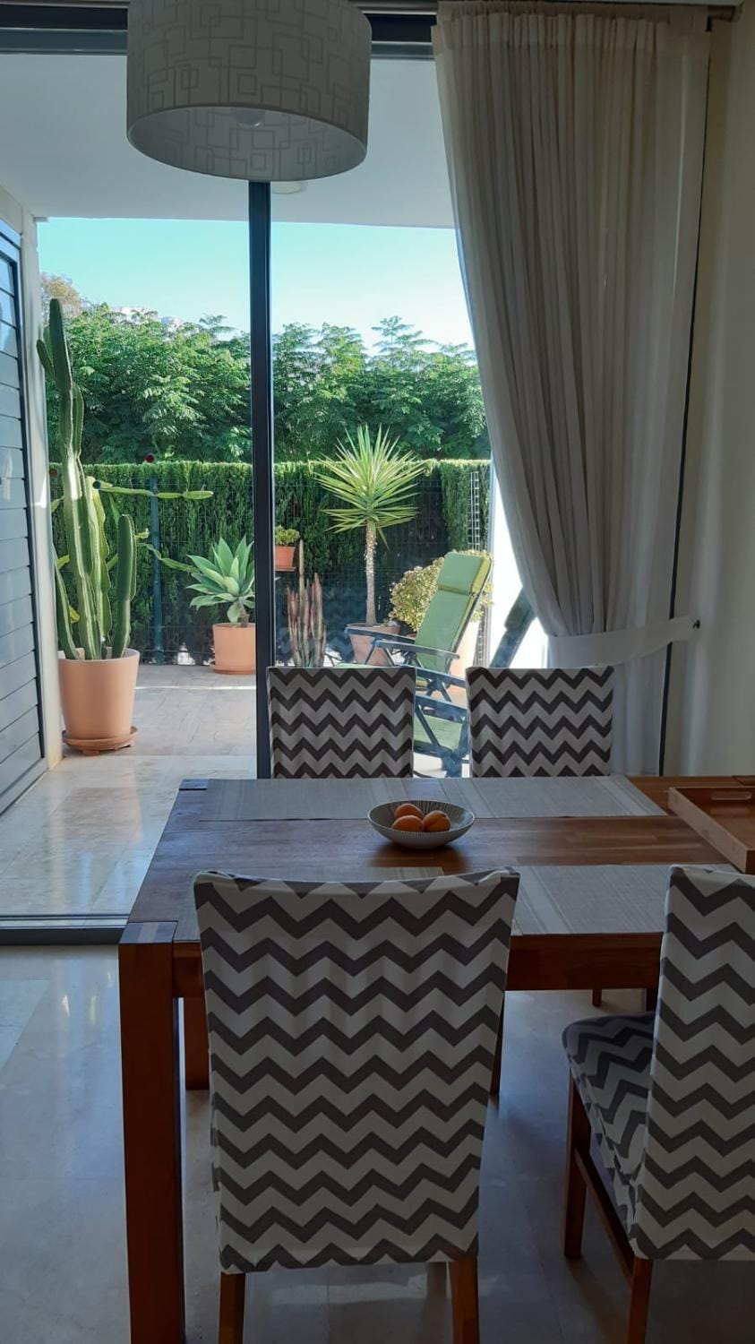 View (from property/room), Balcony/Terrace, Living room