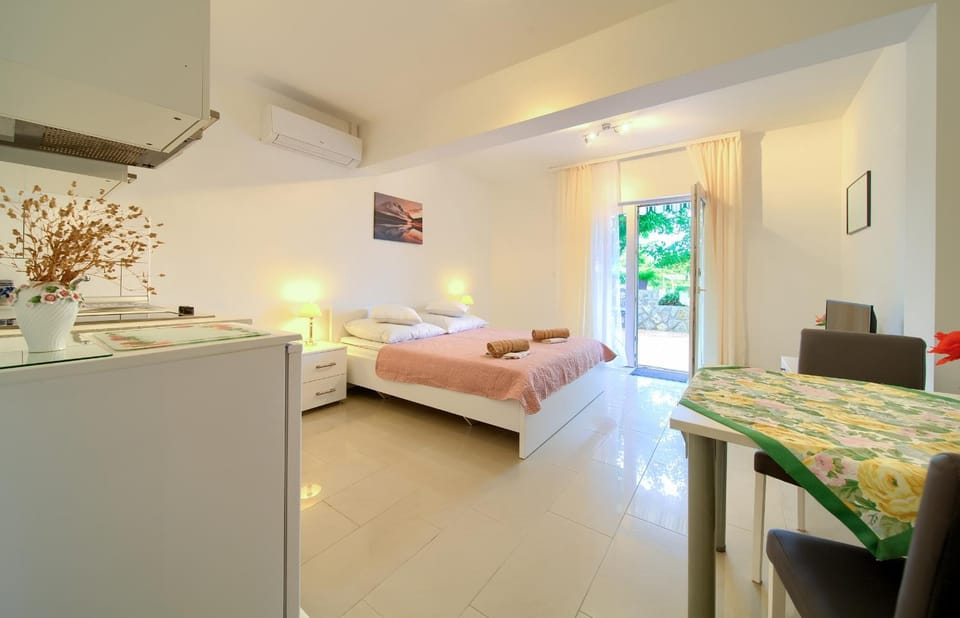 Apartmani Mara Matic Apartment in Primorje-Gorski Kotar County