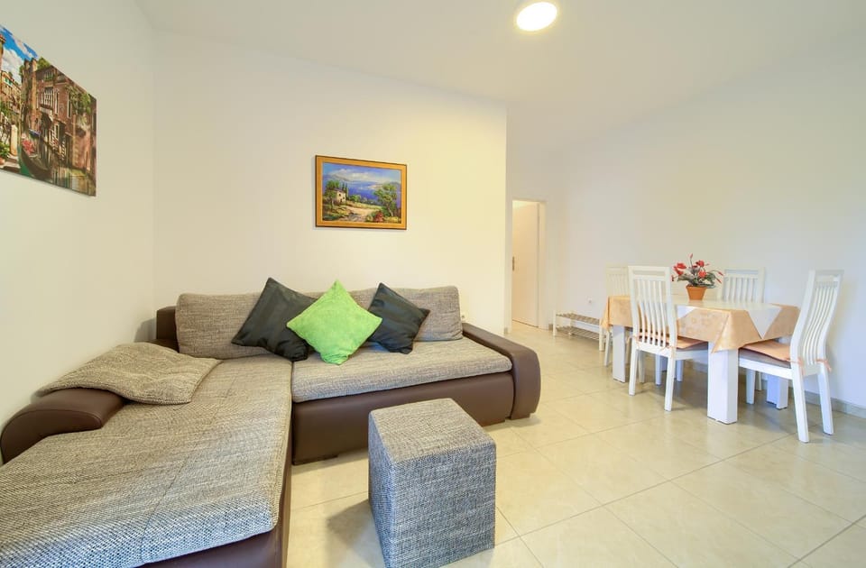 Apartmani Mara Matic Apartment in Primorje-Gorski Kotar County