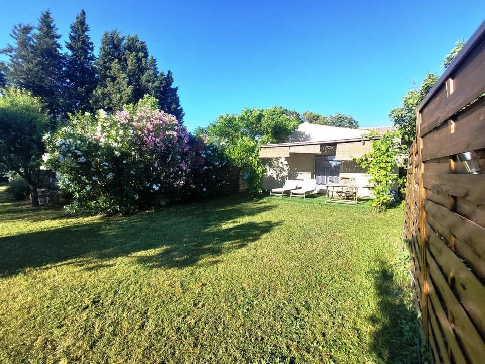 Patio, Garden, Balcony/Terrace, Garden view