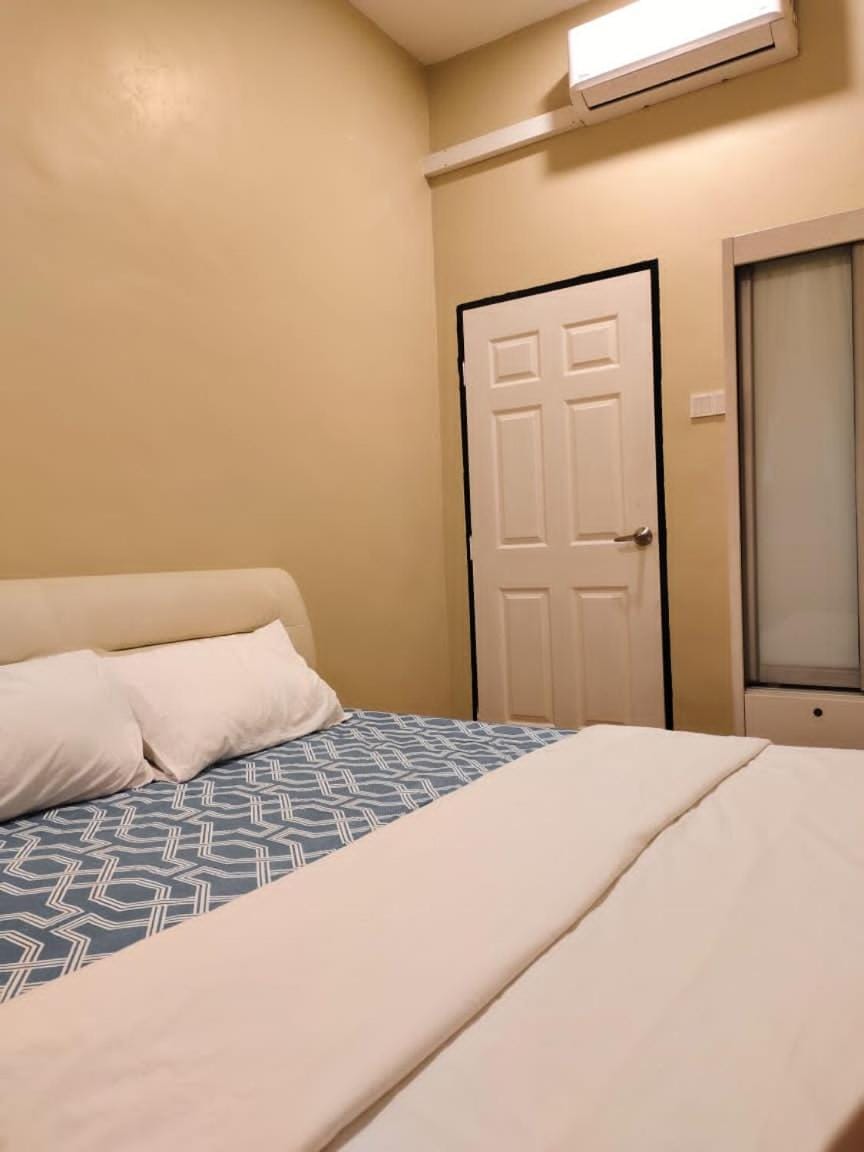 Chalet Kampung Yan (OFFICIAL) Bed and Breakfast in Kedah