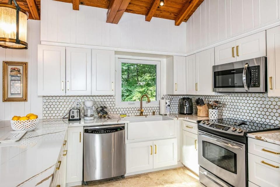 Jordan Cottage House in Flat Rock