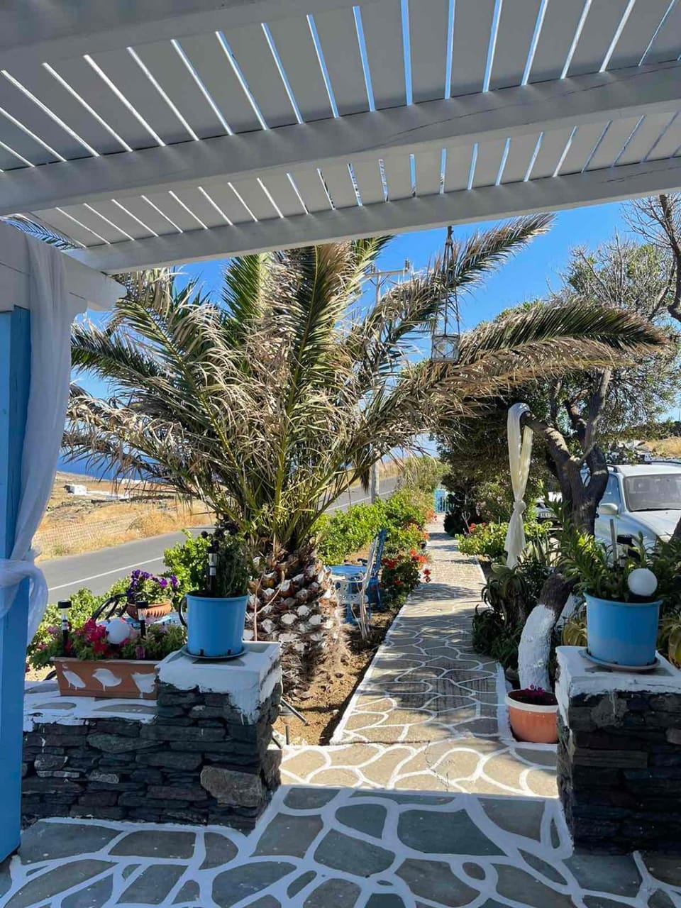 Patio, Facade/entrance