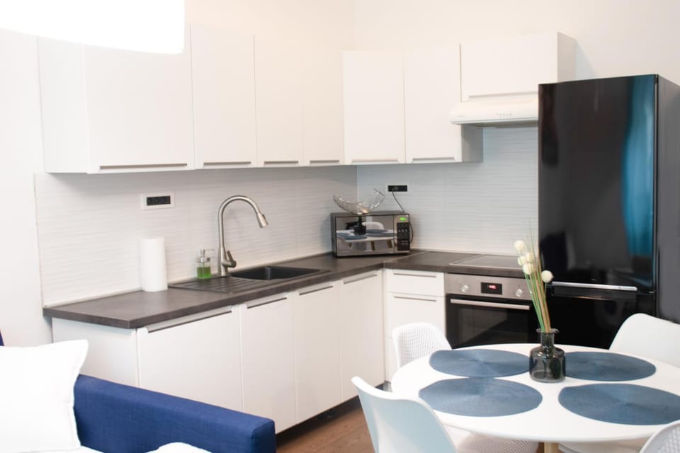 Kitchen or kitchenette, dishwasher, minibar, oven, pet friendly, stove