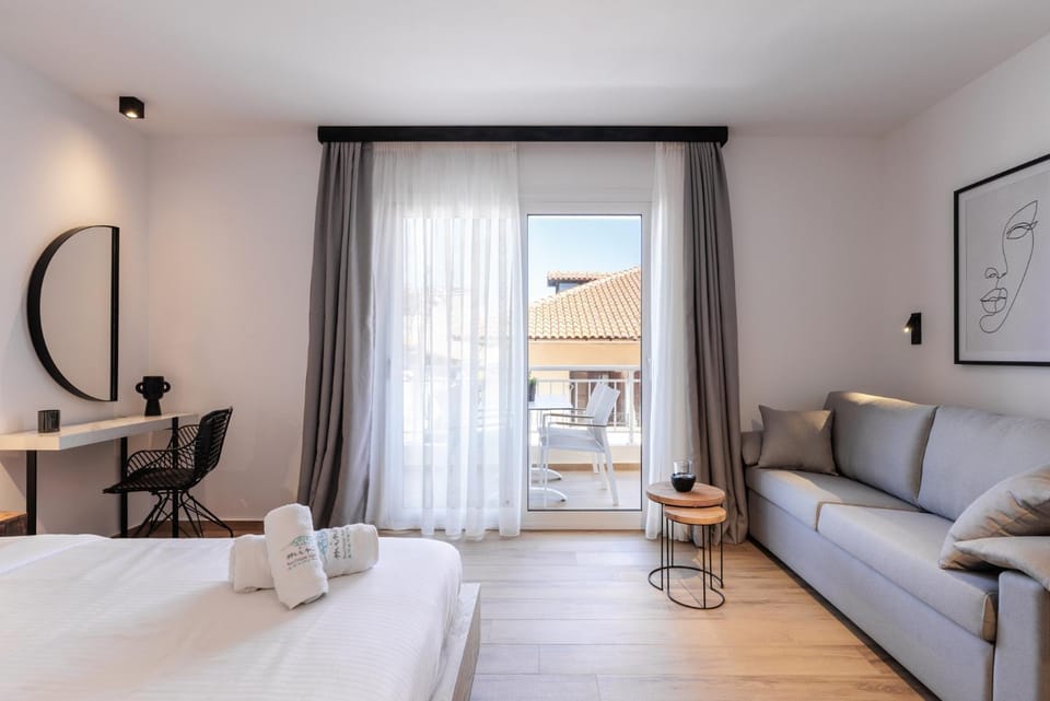 Balcony/Terrace, Living room, Photo of the whole room, Seating area