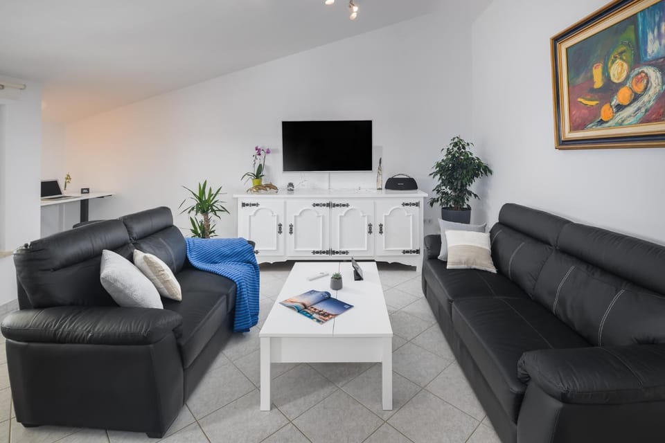 Relaxing Oasis near Porec Apartment in Istria County