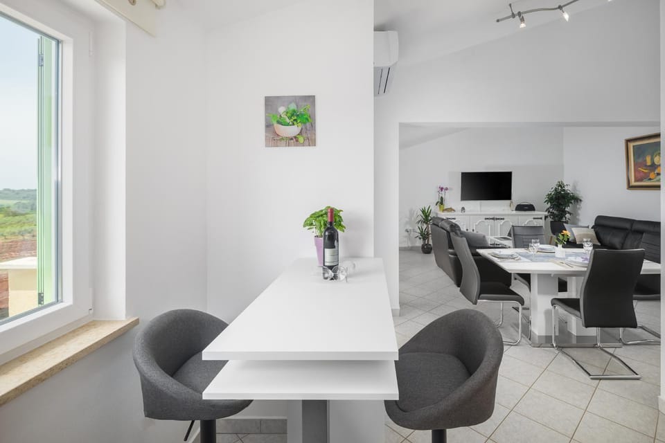 Relaxing Oasis near Porec Apartment in Istria County
