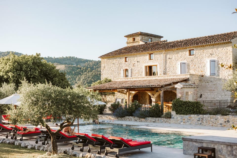 Property building, Balcony/Terrace, Swimming pool, Breakfast