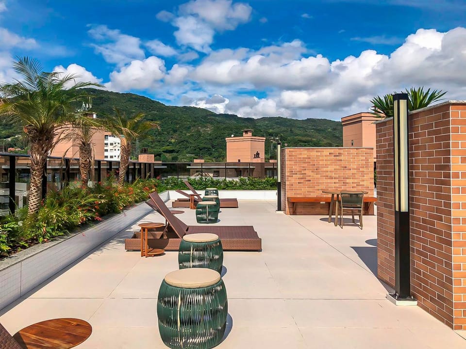 Sapphire Studios: Conforto no Córrego Grande P528 Apartment in Florianopolis