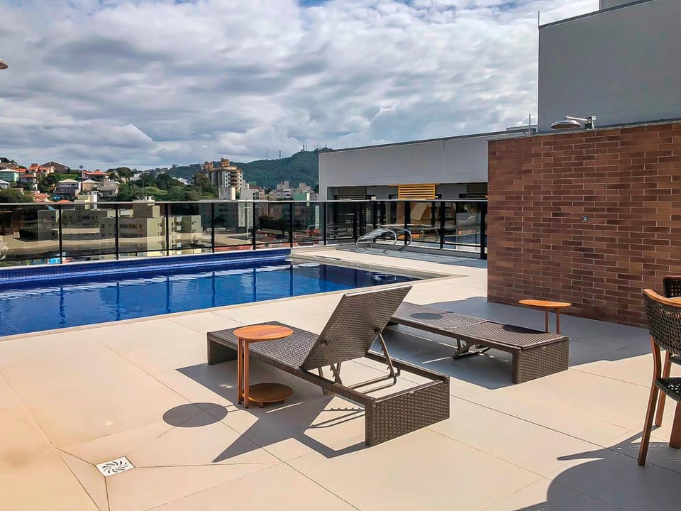 Sapphire Studios: Conforto no Córrego Grande P528 Apartment in Florianopolis