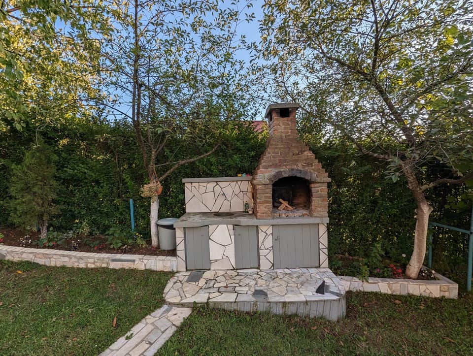 BBQ facilities, BBQ facilities
