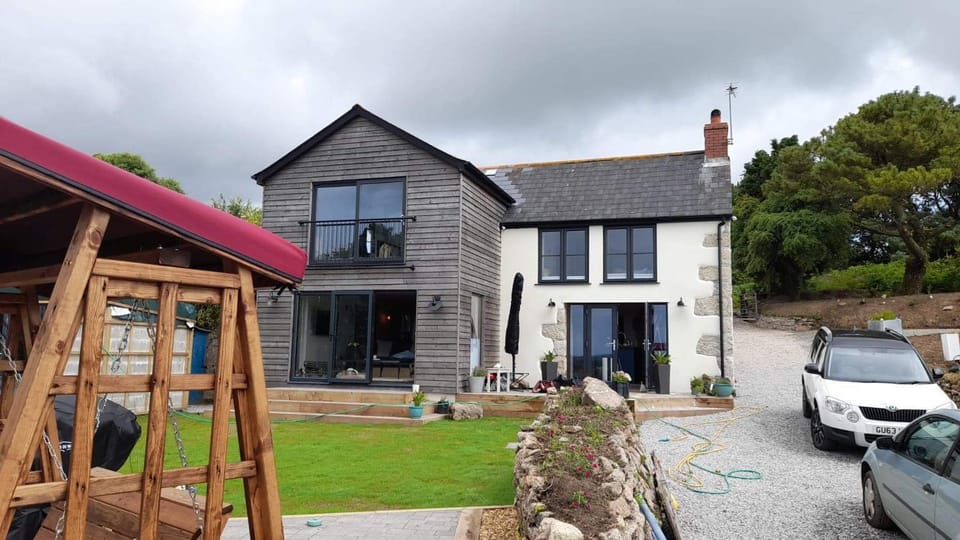 Property building, Garden, Seating area