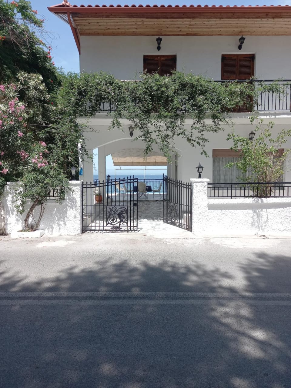 Property building, Facade/entrance