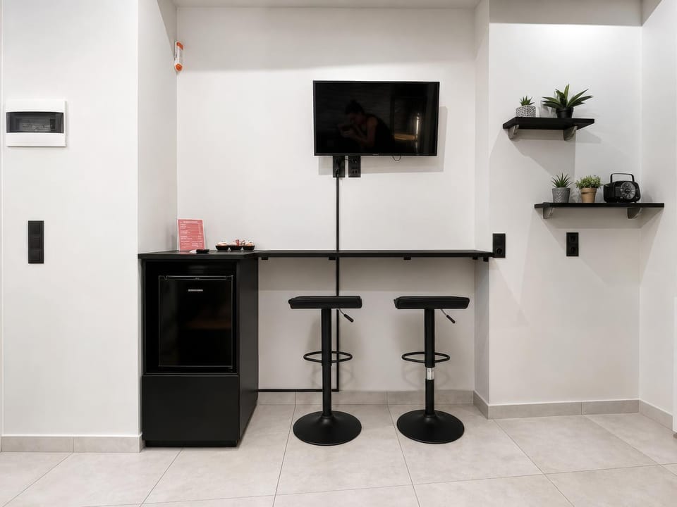 TV and multimedia, Photo of the whole room