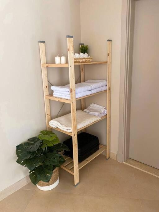 storage, towels