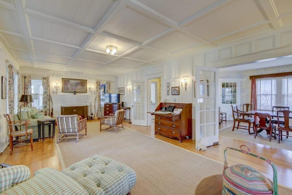 Town of Rehoboth Beach 42 Surf Ave House in Henlopen Acres