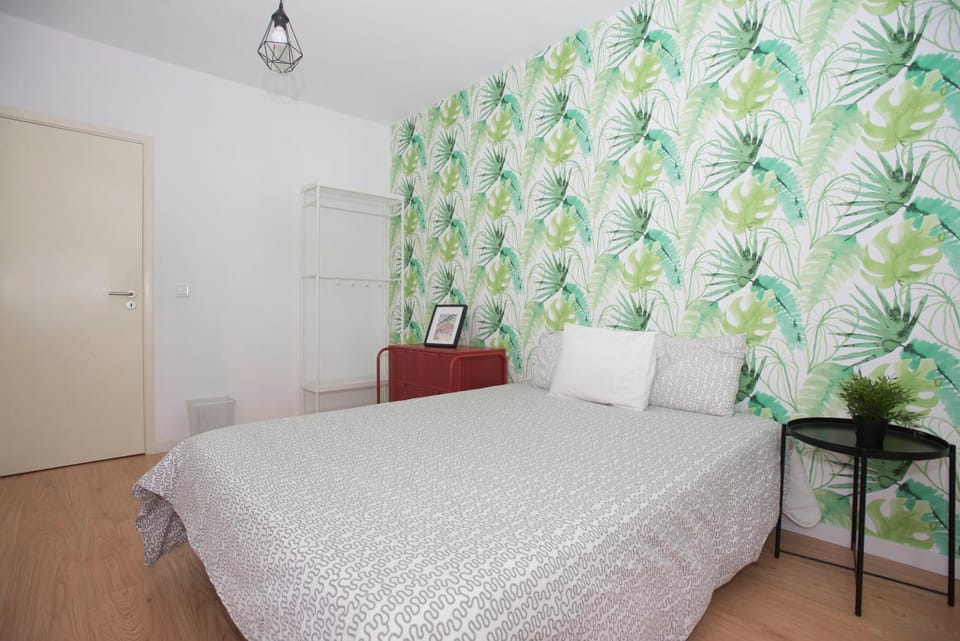 Travel & Live Marques Hostel in Porto