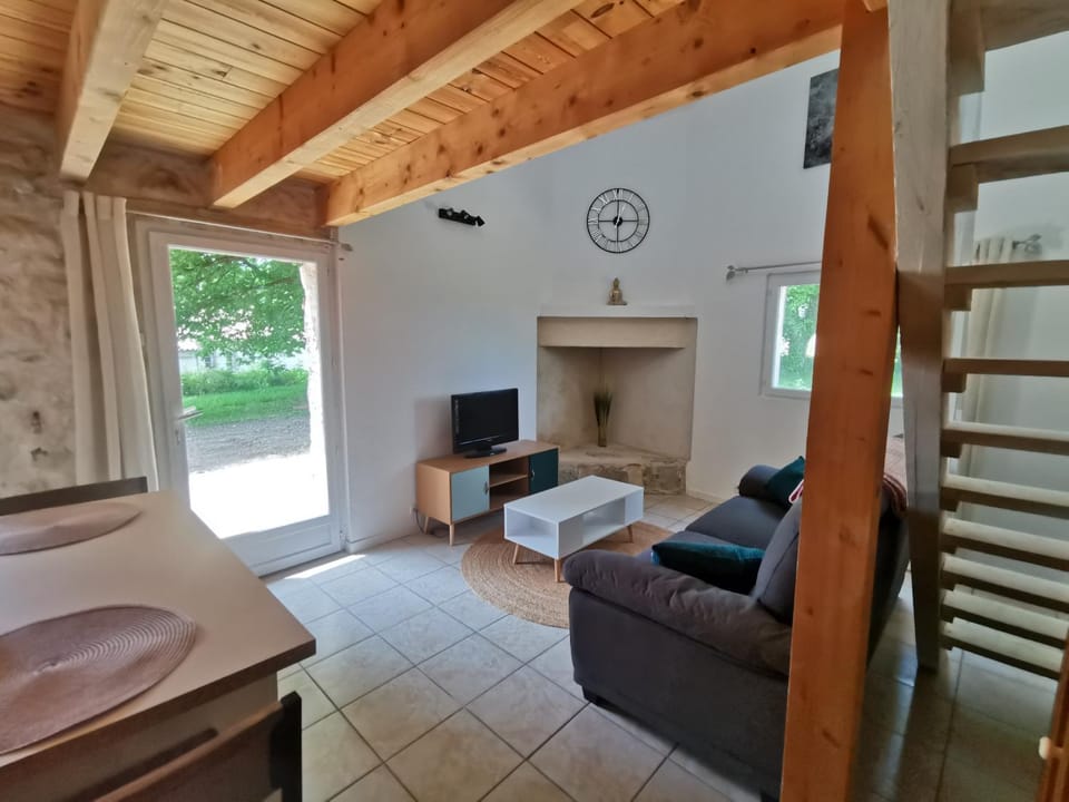Les gîtes de la nouvelle vie House in Nouvelle-Aquitaine